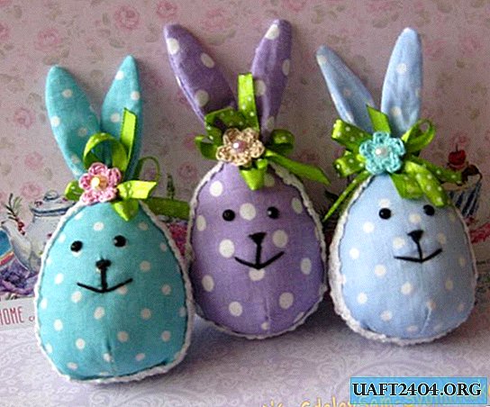 Huevos de conejo de tela para las vacaciones de primavera