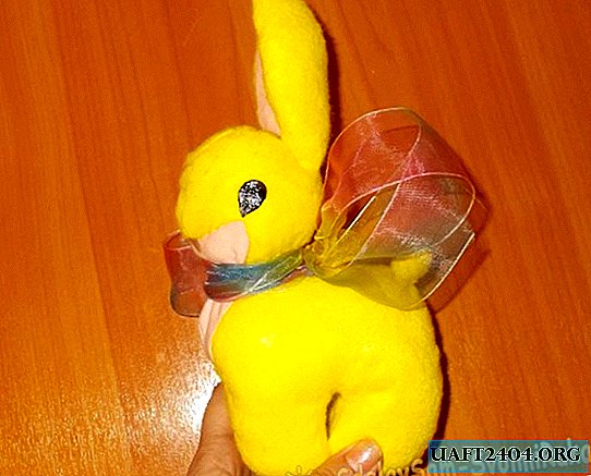 Do-it-yourself yellow rabbit plush