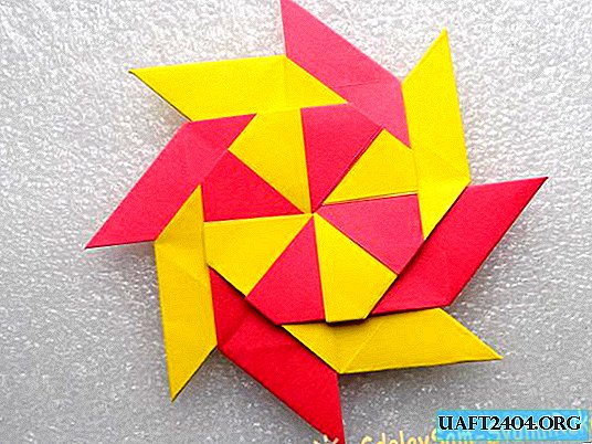 Paper transforming star